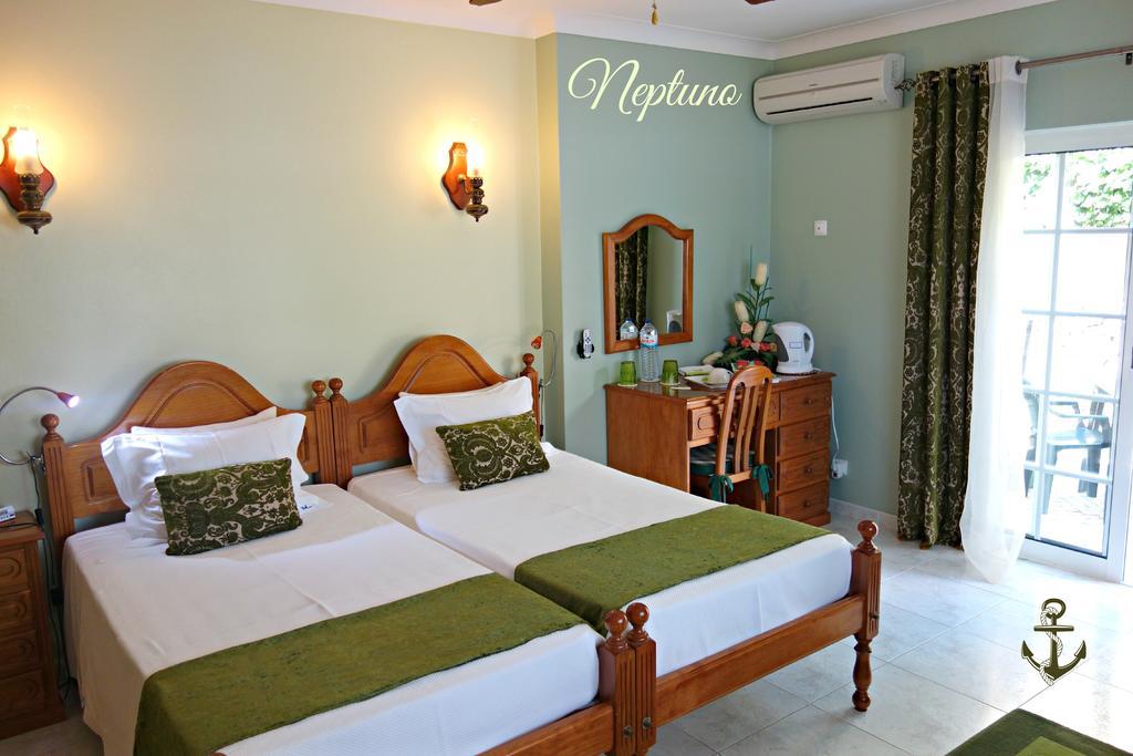 Vila Atlantida Lagos Rum bild